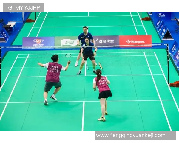 广州羽毛球队包夹战术解析及其在比赛中的应用与影响 广州羽毛球队包夹战术解析及其在比赛中的应用与影响