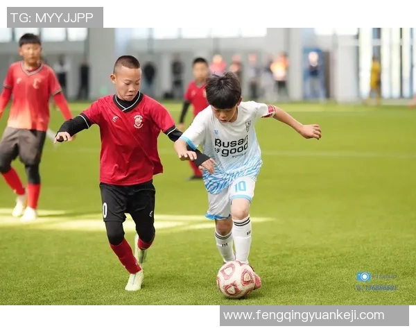 足球魅力之星谁能称王探讨最具吸引力的足球明星与他们的魅力因素 足球魅力之星谁能称王探讨最具吸引力的足球明星与他们的魅力因素